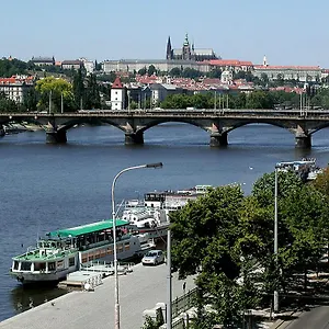 hotel-residence-royal-standard.praguehotelsweb.com/