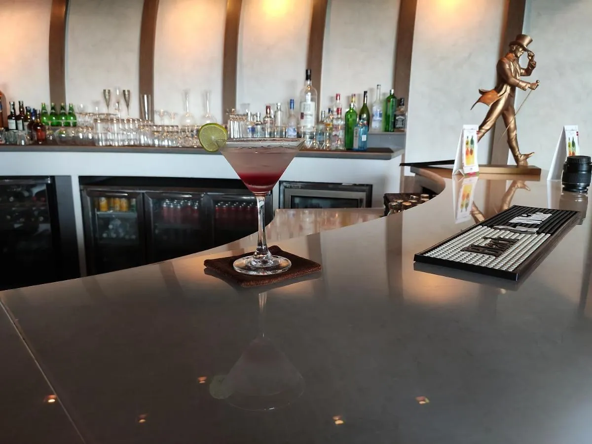 Taj Damdama Lake Resort & Spa, Gurugram Gurgaon